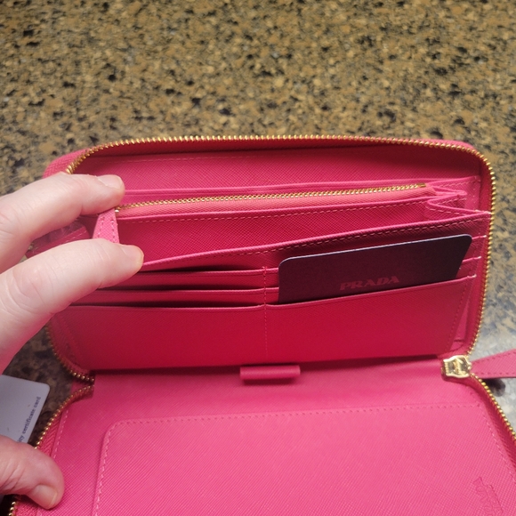 EUC PRADA Lux Zip Around Long Wallet in Peony - Picture 6 of 16